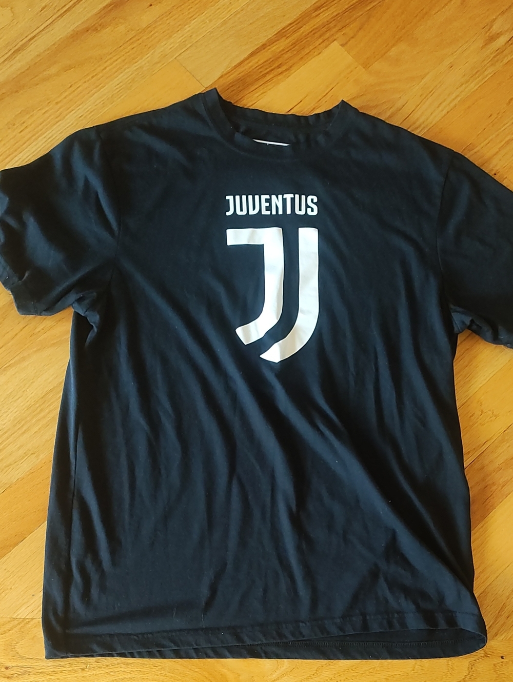 Juventus Black Logo Graphic Tee
